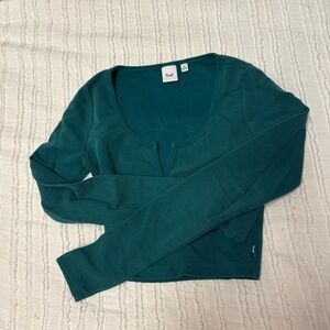 Aritzia Green Fitted Crop Blouse